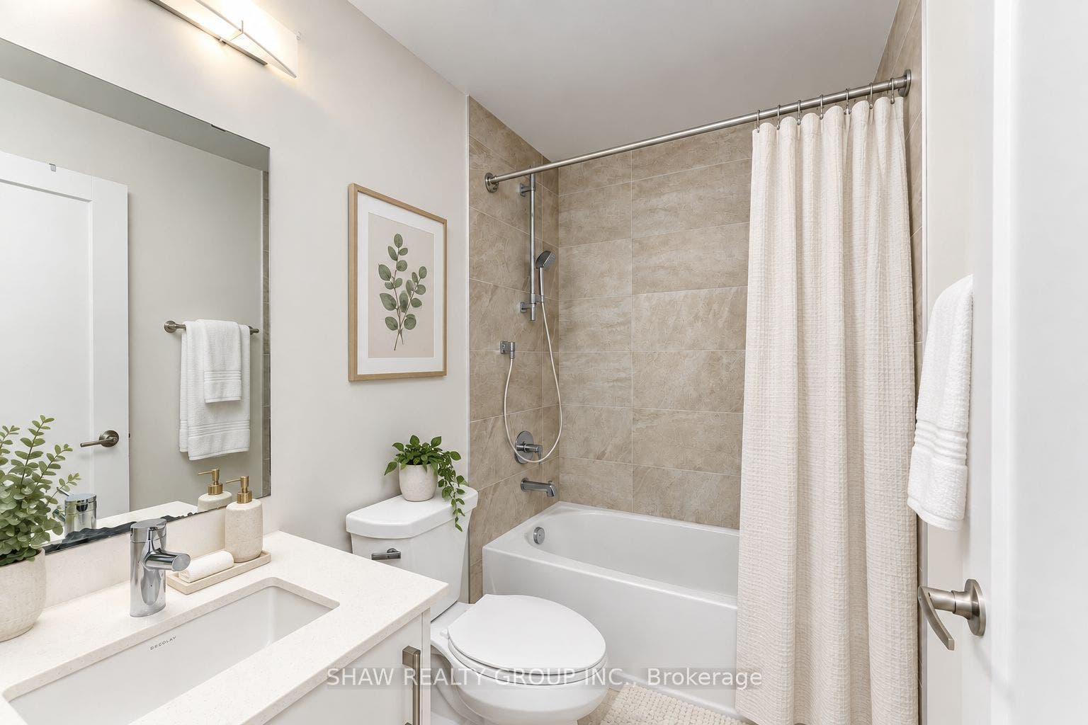 10 Palace Street, #D16, Kitchener, Waterloo ON N2E 0J3 Dig Staging