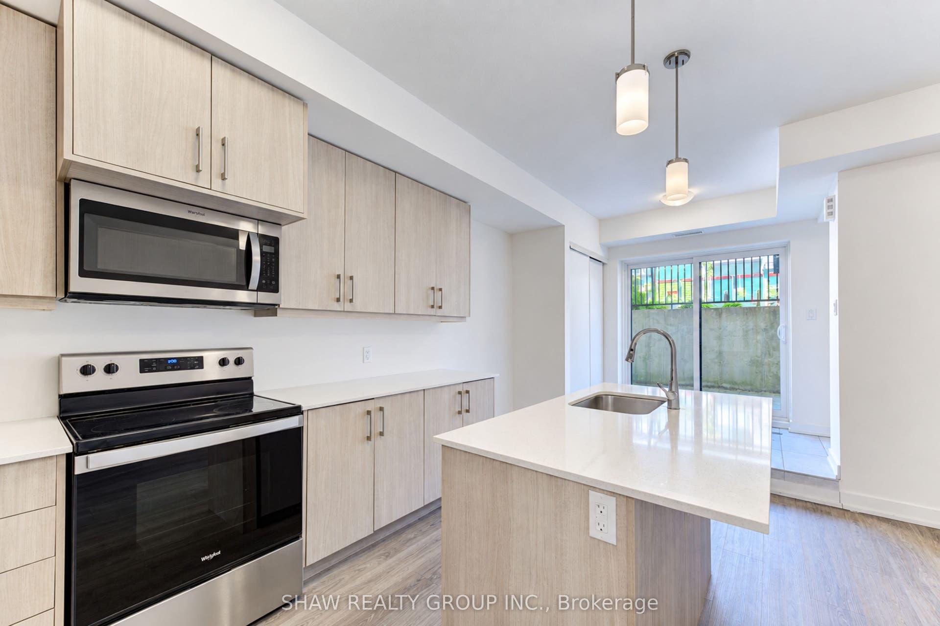 10 Palace Street, #D16, Kitchener, Waterloo ON N2E 0J3 10 Palace Street, #D16, Kitchener, Waterloo ON N2E 0J3