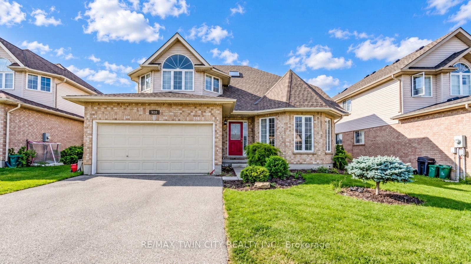 920 Marl Meadow Court, Kitchener, Waterloo ON N2R 1L4 920 Marl Meadow Court, Kitchener, Waterloo ON N2R 1L4