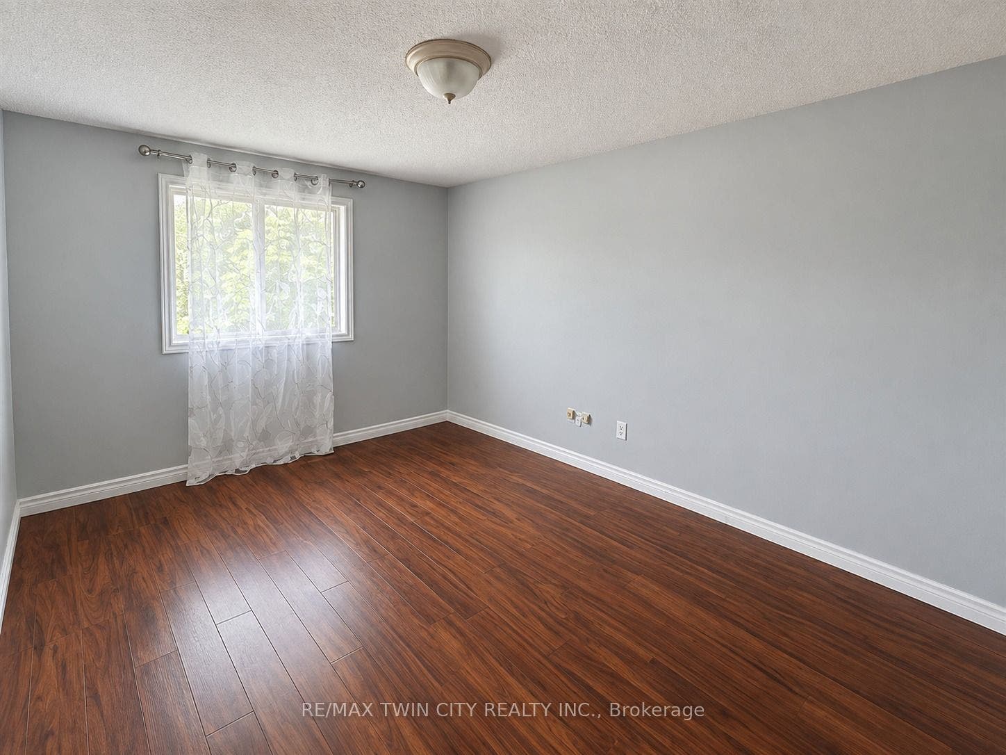 920 Marl Meadow Court, Kitchener, Waterloo ON N2R 1L4 920 Marl Meadow Court, Kitchener, Waterloo ON N2R 1L4