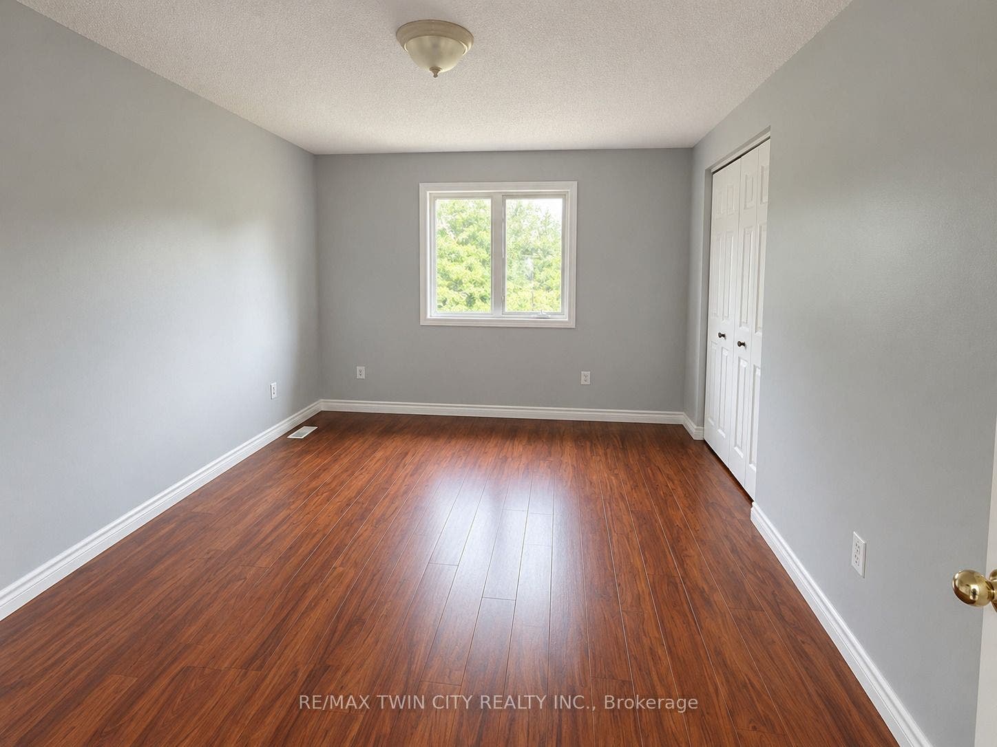 920 Marl Meadow Court, Kitchener, Waterloo ON N2R 1L4 920 Marl Meadow Court, Kitchener, Waterloo ON N2R 1L4