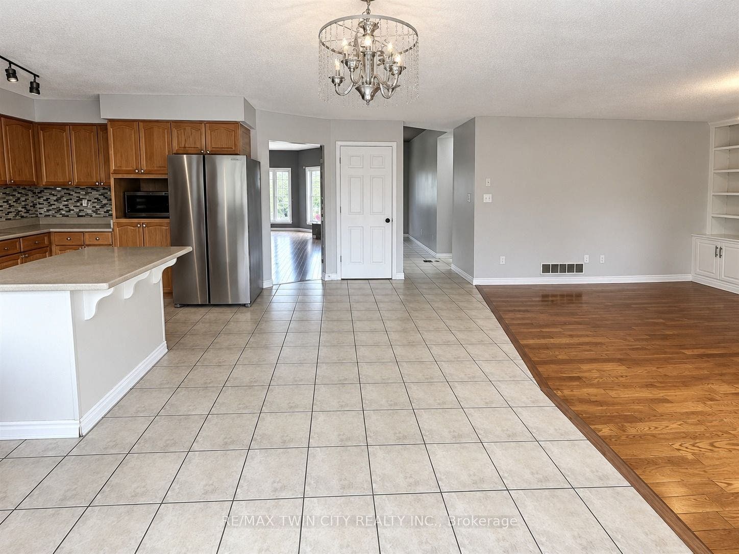 920 Marl Meadow Court, Kitchener, Waterloo ON N2R 1L4 920 Marl Meadow Court, Kitchener, Waterloo ON N2R 1L4