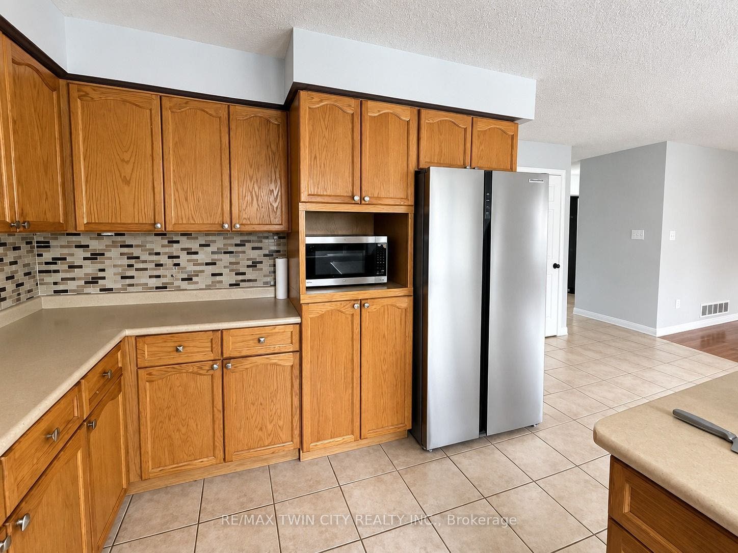 920 Marl Meadow Court, Kitchener, Waterloo ON N2R 1L4 920 Marl Meadow Court, Kitchener, Waterloo ON N2R 1L4