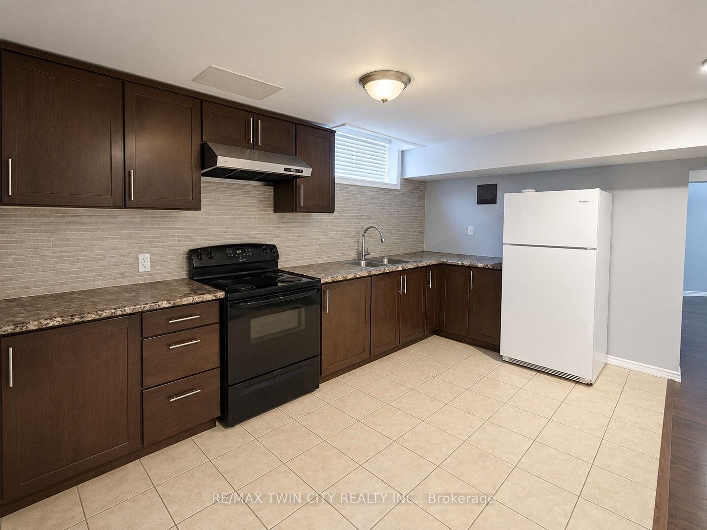 920 Marl Meadow Court, Kitchener, Waterloo ON N2R 1L4 920 Marl Meadow Court, Kitchener, Waterloo ON N2R 1L4