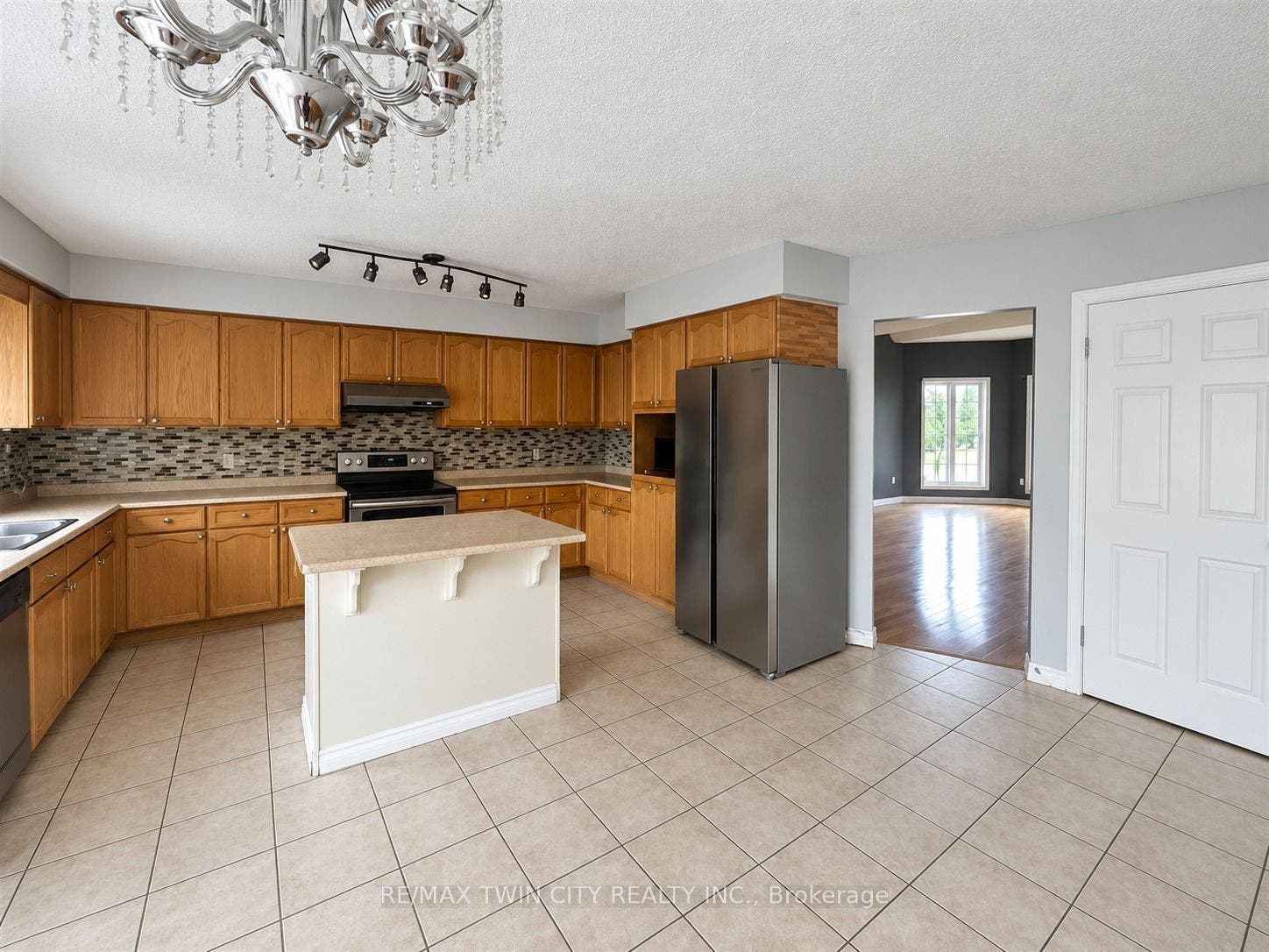 920 Marl Meadow Court, Kitchener, Waterloo ON N2R 1L4 920 Marl Meadow Court, Kitchener, Waterloo ON N2R 1L4