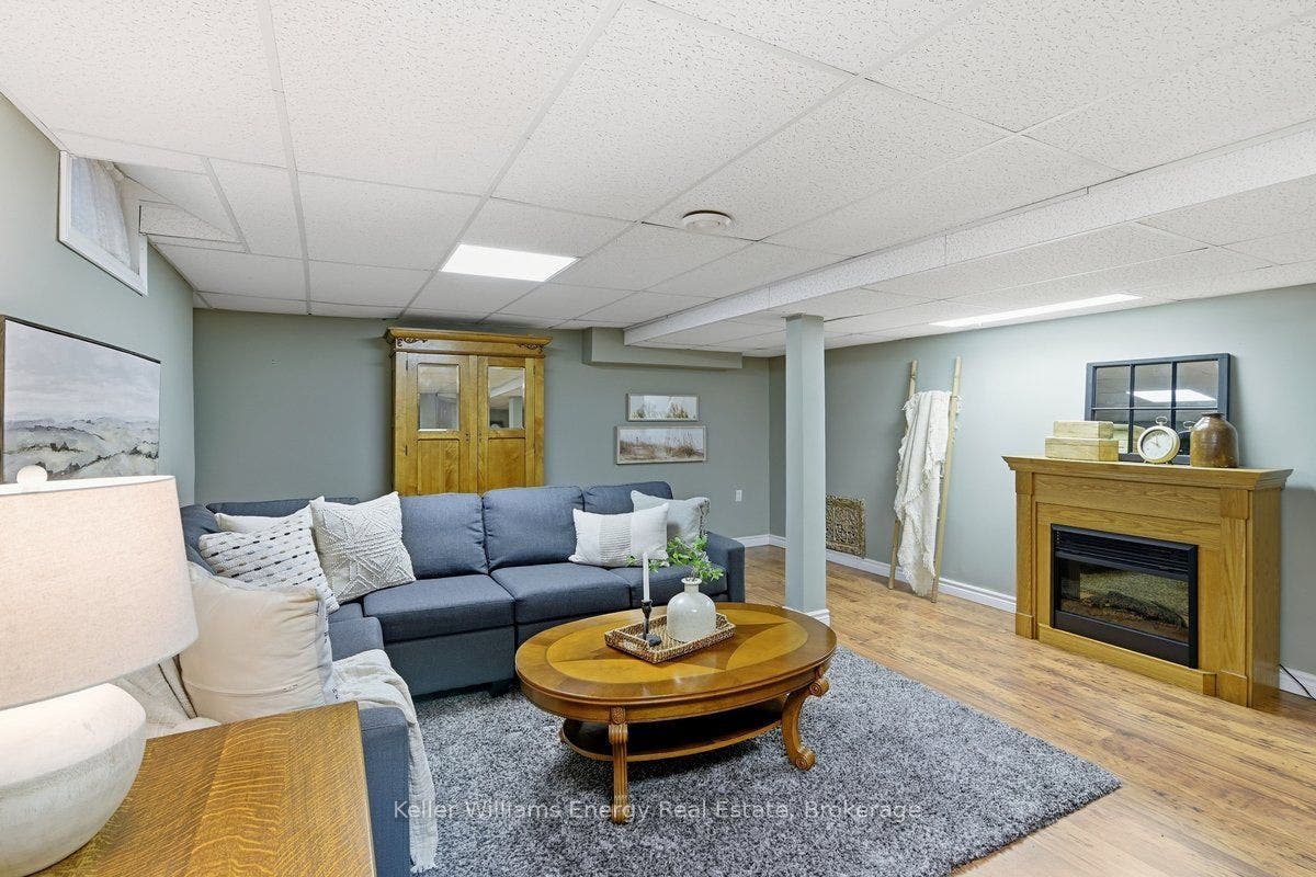 602 Carlisle Street, Cobourg, Cobourg, Northumberland ON K9A 1X6 602 Carlisle Street, Cobourg, Cobourg, Northumberland ON K9A 1X6