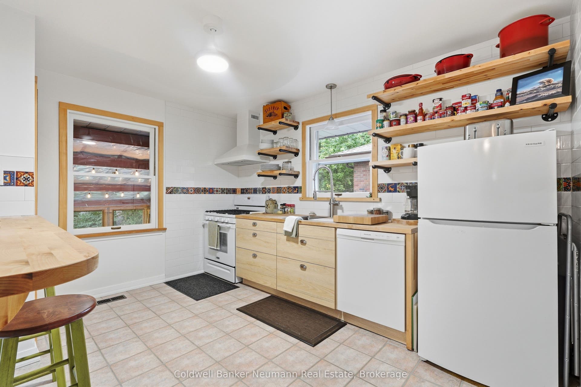82 Knightswood Boulevard, Guelph, Guelph, Wellington ON N1E 3W7 82 Knightswood Boulevard, Guelph, Guelph, Wellington ON N1E 3W7