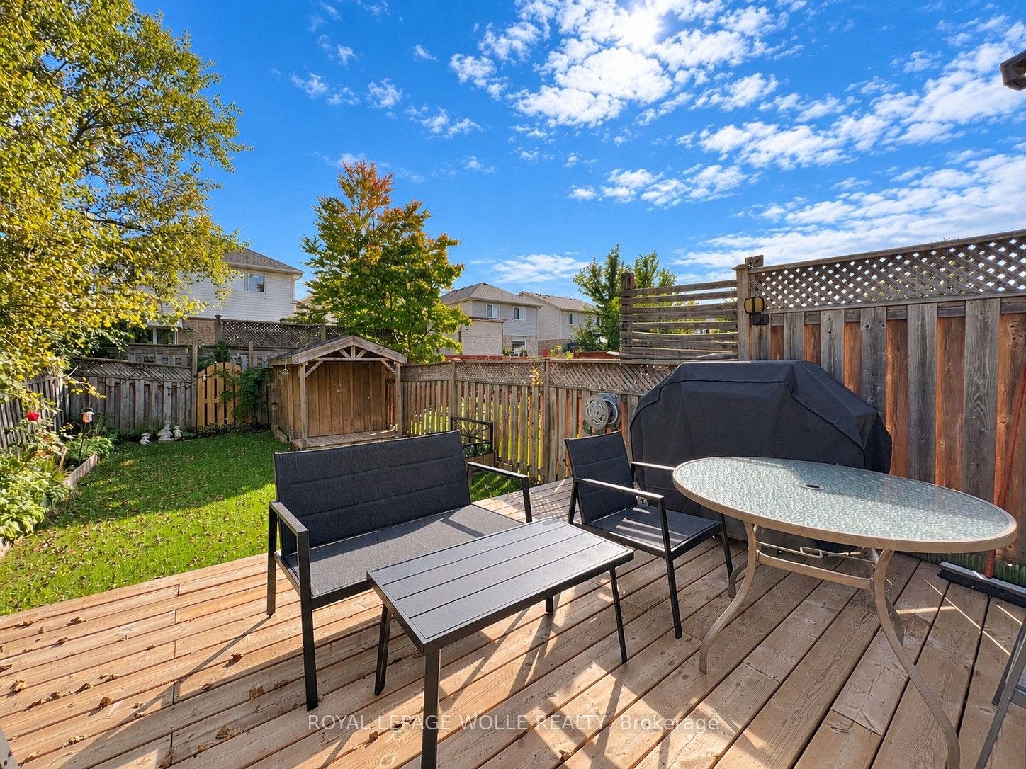 208 Activa Avenue, Kitchener, Waterloo ON N2E 3T8 208 Activa Avenue, Kitchener, Waterloo ON N2E 3T8