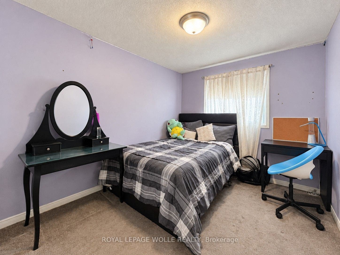 208 Activa Avenue, Kitchener, Waterloo ON N2E 3T8 208 Activa Avenue, Kitchener, Waterloo ON N2E 3T8