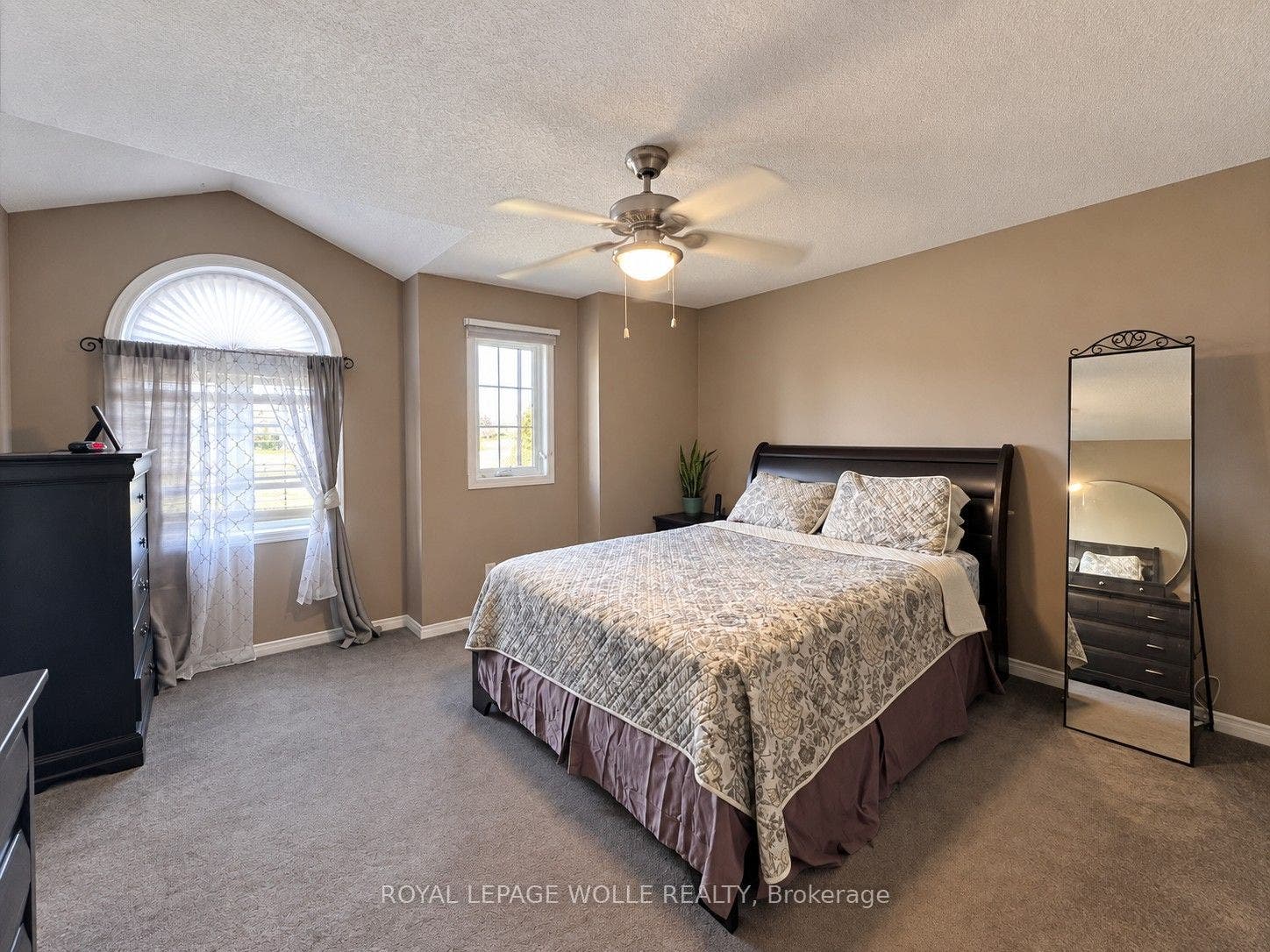 208 Activa Avenue, Kitchener, Waterloo ON N2E 3T8 208 Activa Avenue, Kitchener, Waterloo ON N2E 3T8