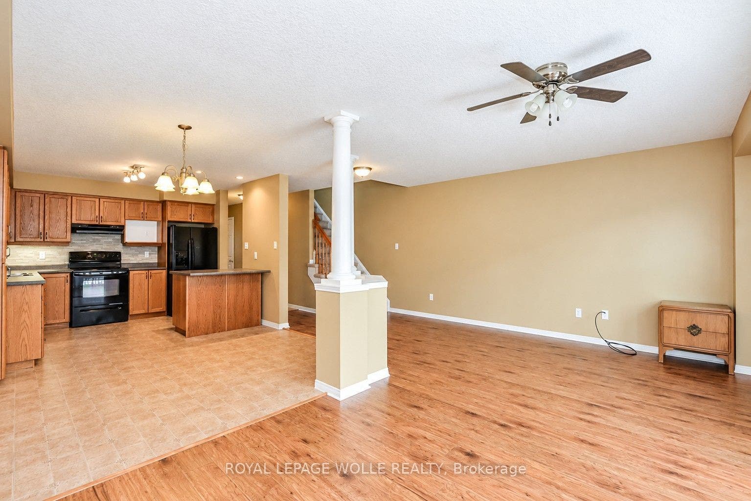 16 Frankfurt Street, Kitchener, Waterloo ON N2R 1T5 16 Frankfurt Street, Kitchener, Waterloo ON N2R 1T5