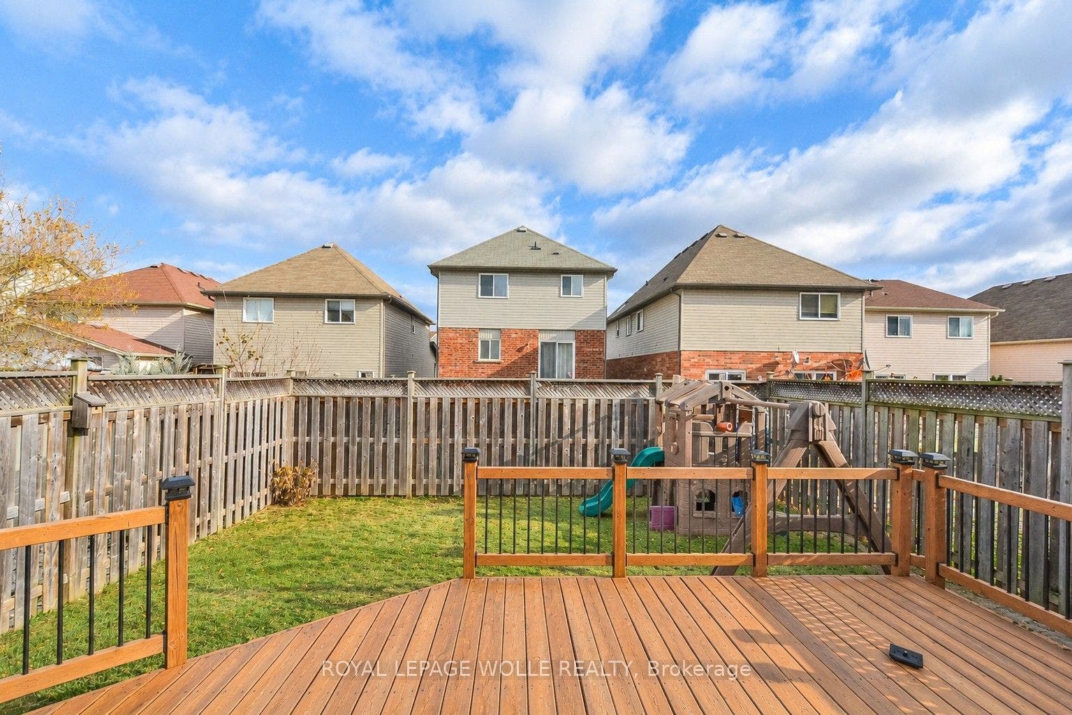 16 Frankfurt Street, Kitchener, Waterloo ON N2R 1T5 16 Frankfurt Street, Kitchener, Waterloo ON N2R 1T5