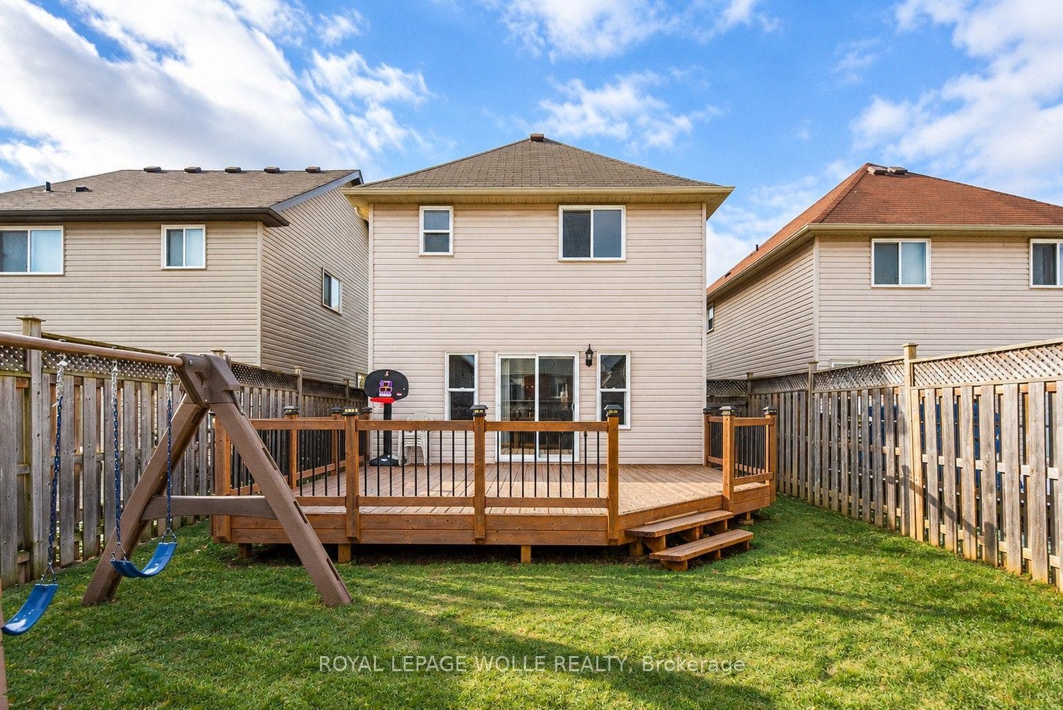 16 Frankfurt Street, Kitchener, Waterloo ON N2R 1T5 16 Frankfurt Street, Kitchener, Waterloo ON N2R 1T5