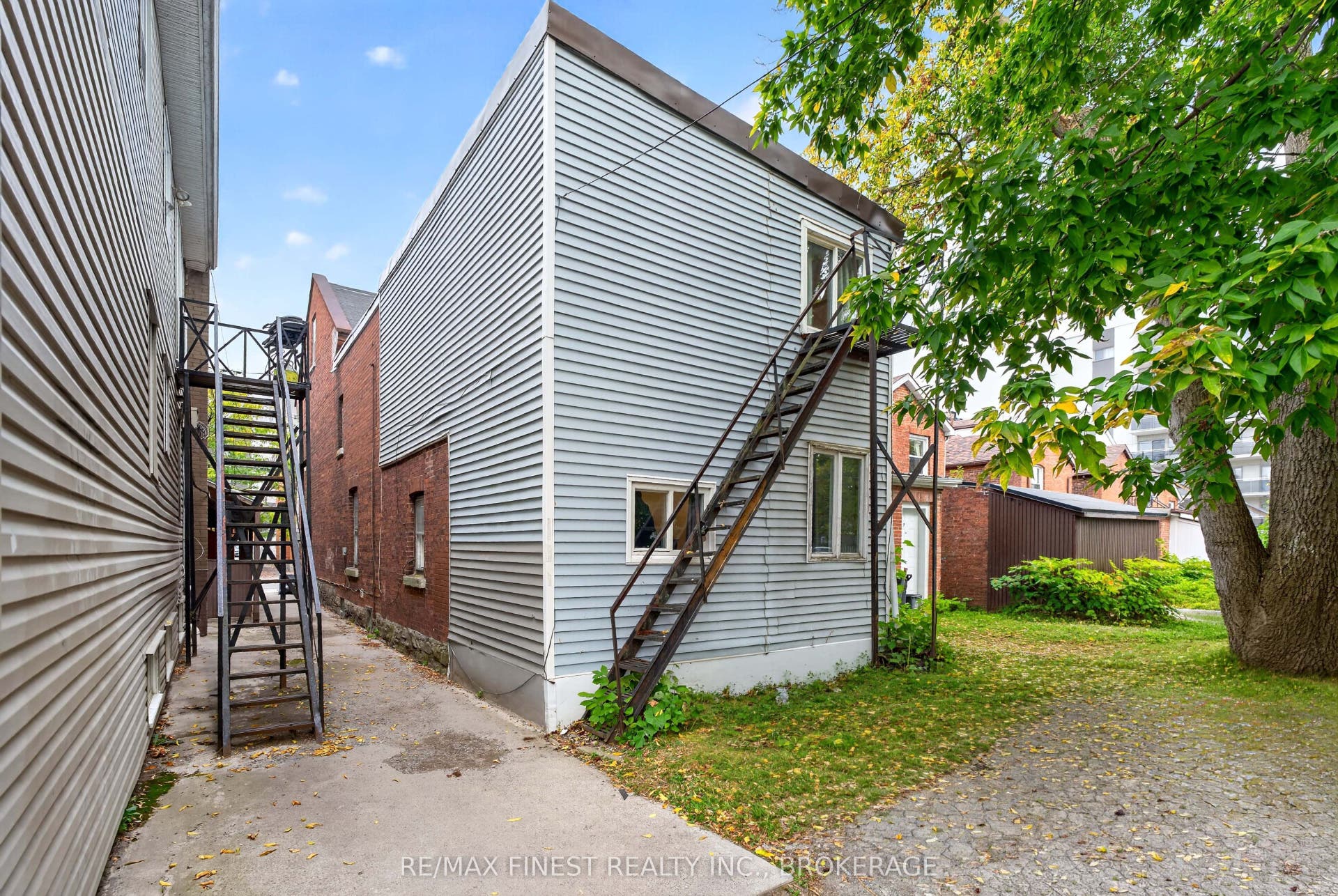 364 Brock Street, Kingston, Frontenac ON K7L 1T1