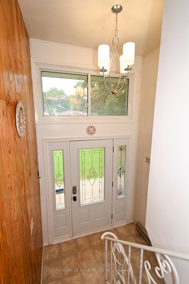 65 Cameron Street, Marmora And Lake, Hastings ON K0K 2M0 Bright Welcoming Front Foyer w/Vaulted Ceilings