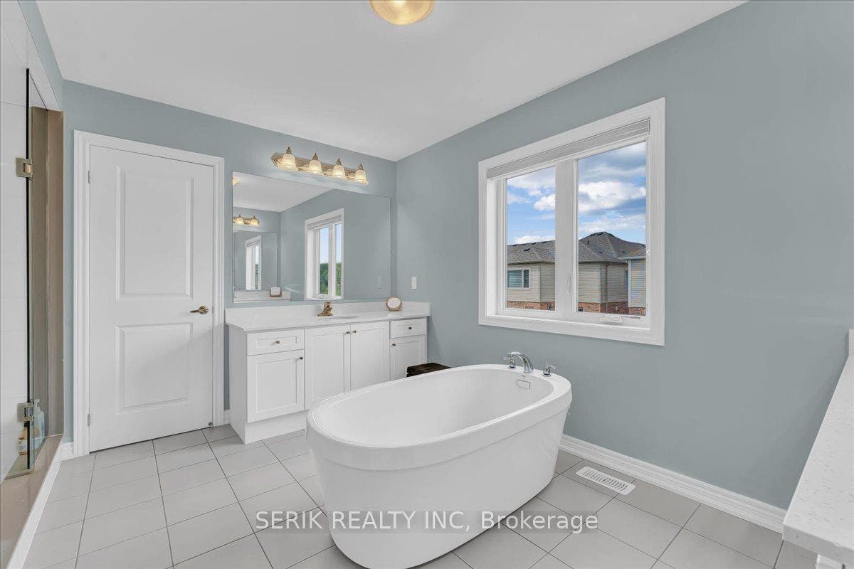 51 GEORGINA Street, Kitchener, Waterloo ON N2R 0S6 51 GEORGINA Street, Kitchener, Waterloo ON N2R 0S6