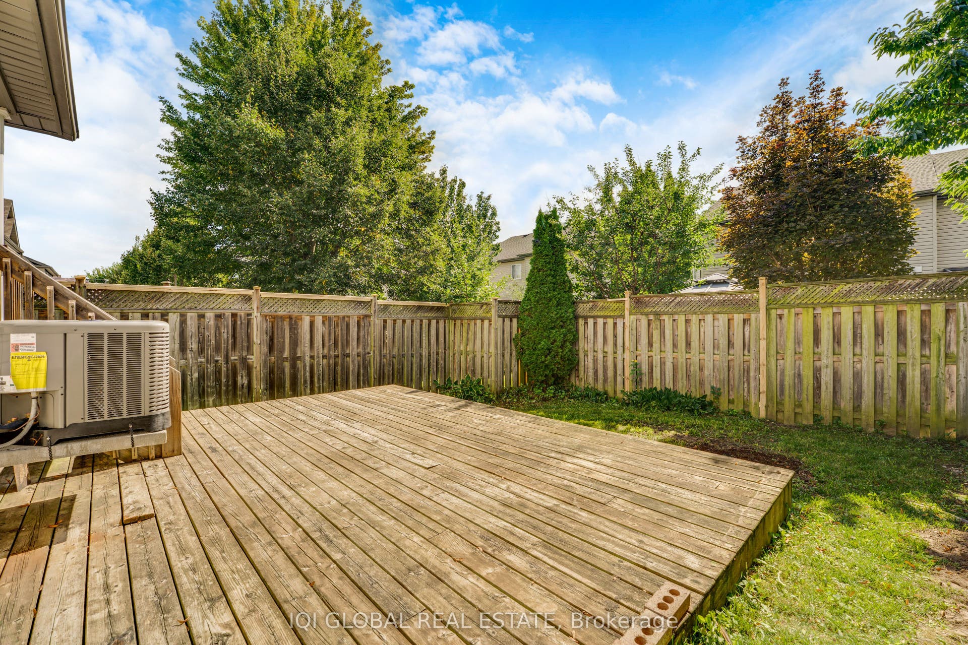 565 Wild Iris Avenue, Waterloo, Waterloo ON N2V 2X5 565 Wild Iris Avenue, Waterloo, Waterloo ON N2V 2X5