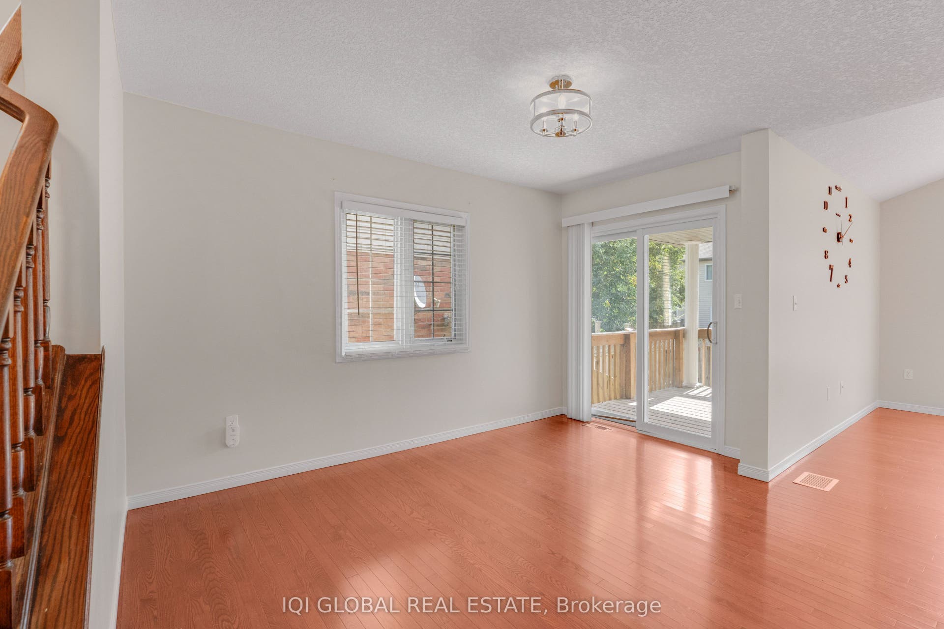 565 Wild Iris Avenue, Waterloo, Waterloo ON N2V 2X5 565 Wild Iris Avenue, Waterloo, Waterloo ON N2V 2X5
