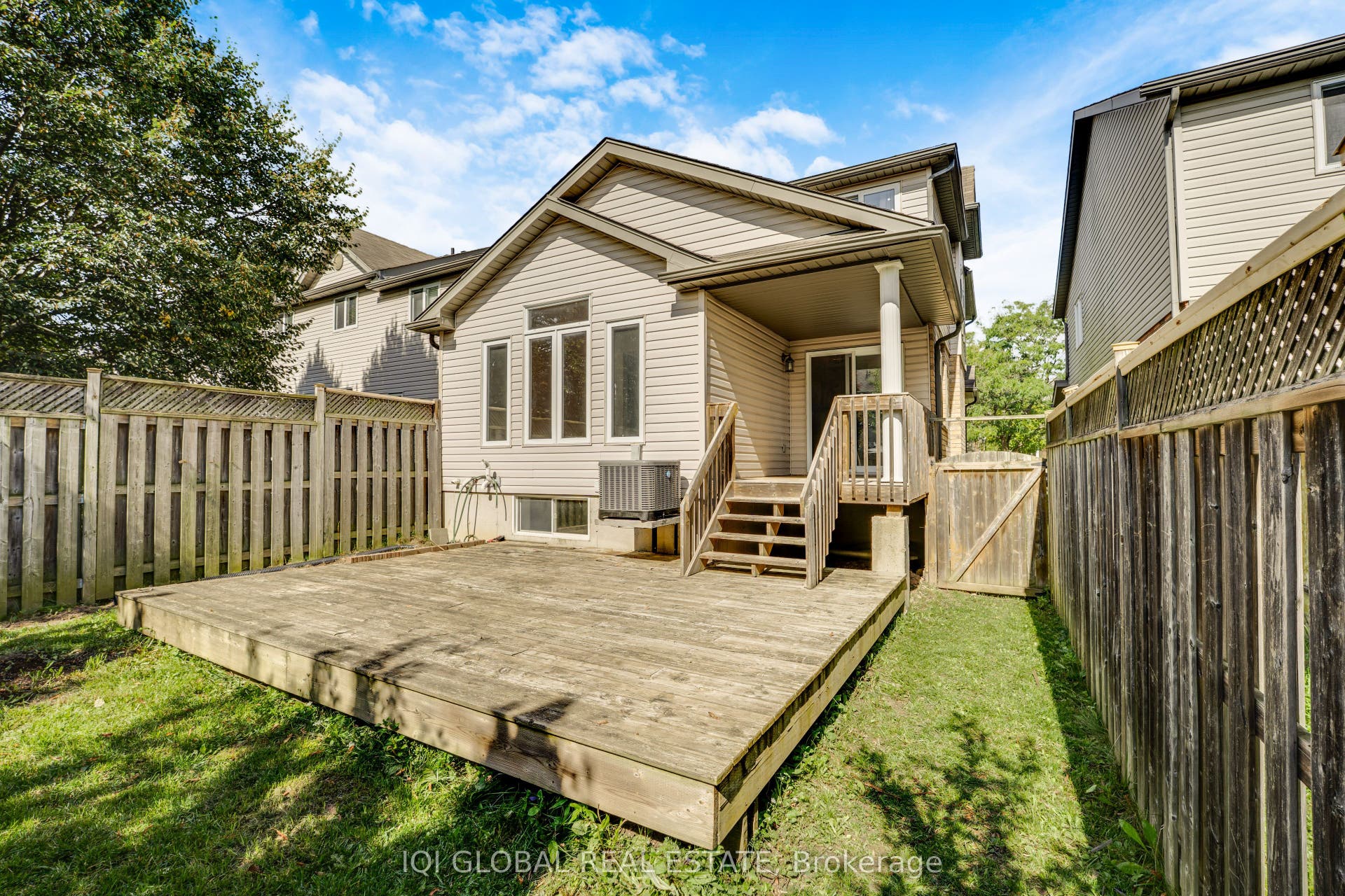 565 Wild Iris Avenue, Waterloo, Waterloo ON N2V 2X5 565 Wild Iris Avenue, Waterloo, Waterloo ON N2V 2X5