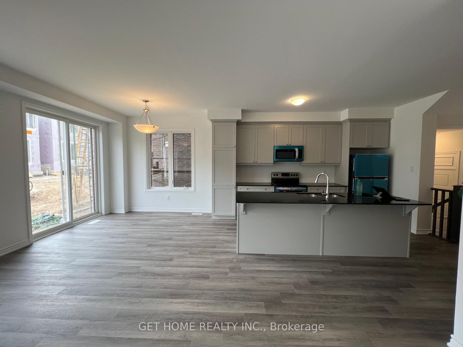 34 Histand Trail, Kitchener, Waterloo ON N2R 0S2 34 Histand Trail, Kitchener, Waterloo ON N2R 0S2