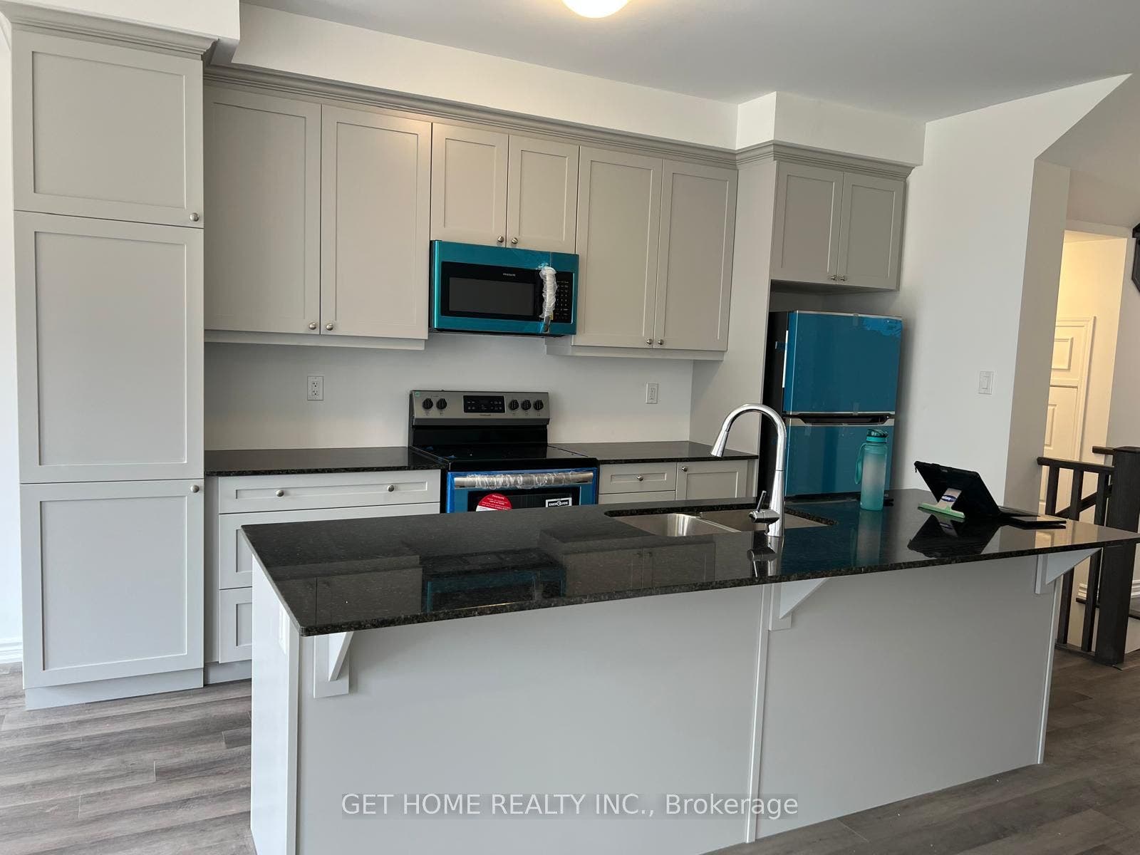 34 Histand Trail, Kitchener, Waterloo ON N2R 0S2 34 Histand Trail, Kitchener, Waterloo ON N2R 0S2