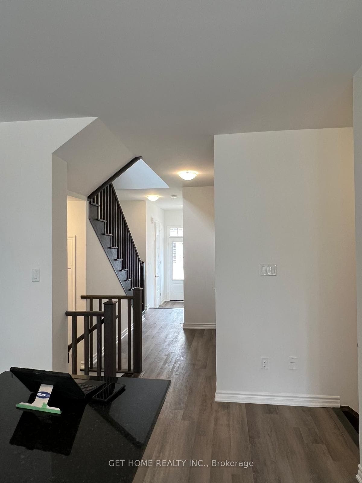 34 Histand Trail, Kitchener, Waterloo ON N2R 0S2 34 Histand Trail, Kitchener, Waterloo ON N2R 0S2