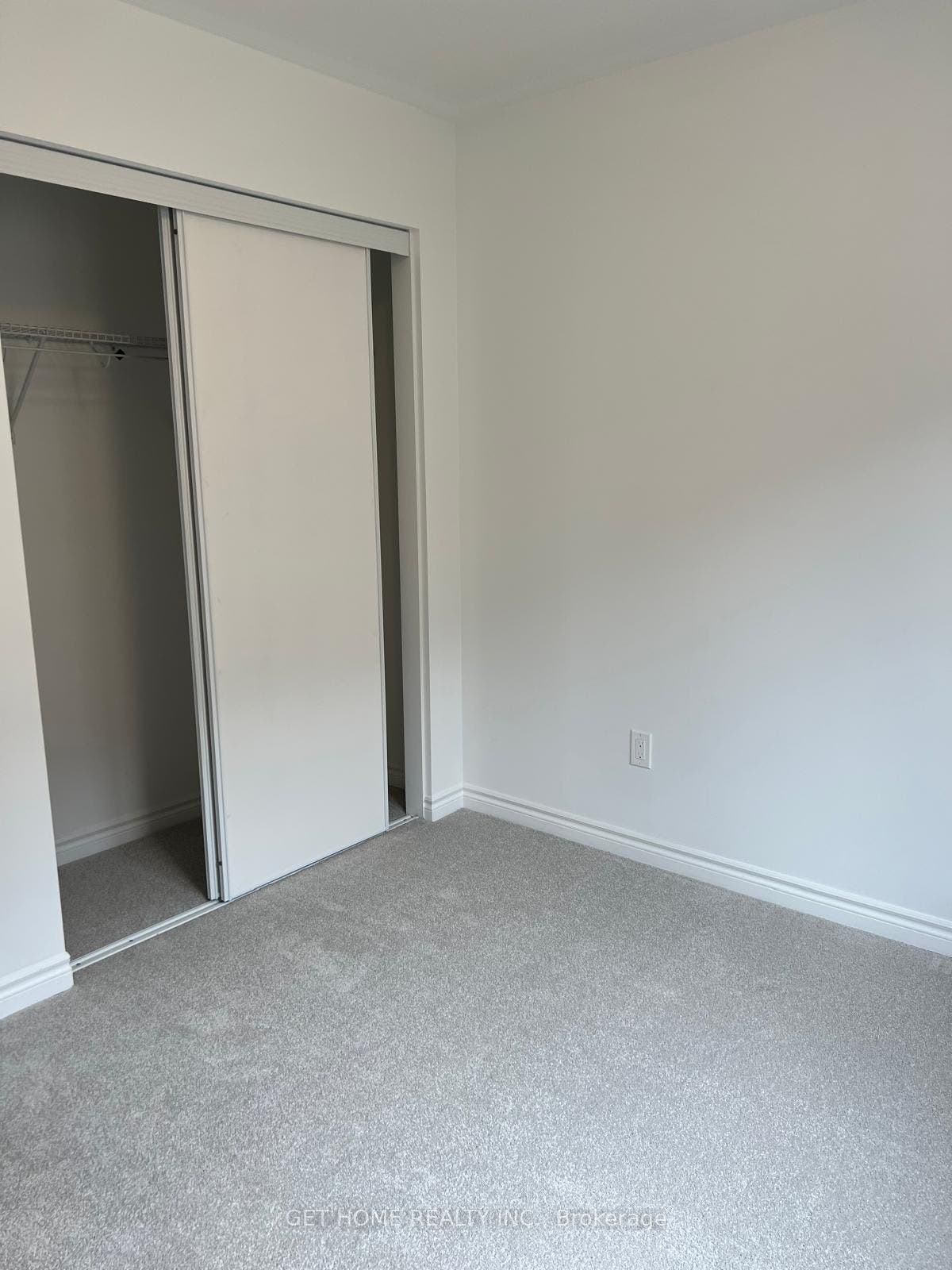 34 Histand Trail, Kitchener, Waterloo ON N2R 0S2 34 Histand Trail, Kitchener, Waterloo ON N2R 0S2
