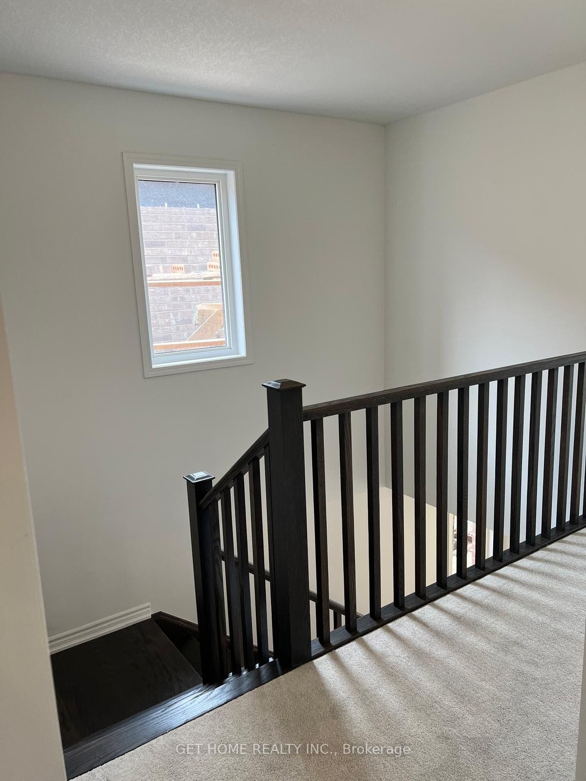 34 Histand Trail, Kitchener, Waterloo ON N2R 0S2 34 Histand Trail, Kitchener, Waterloo ON N2R 0S2