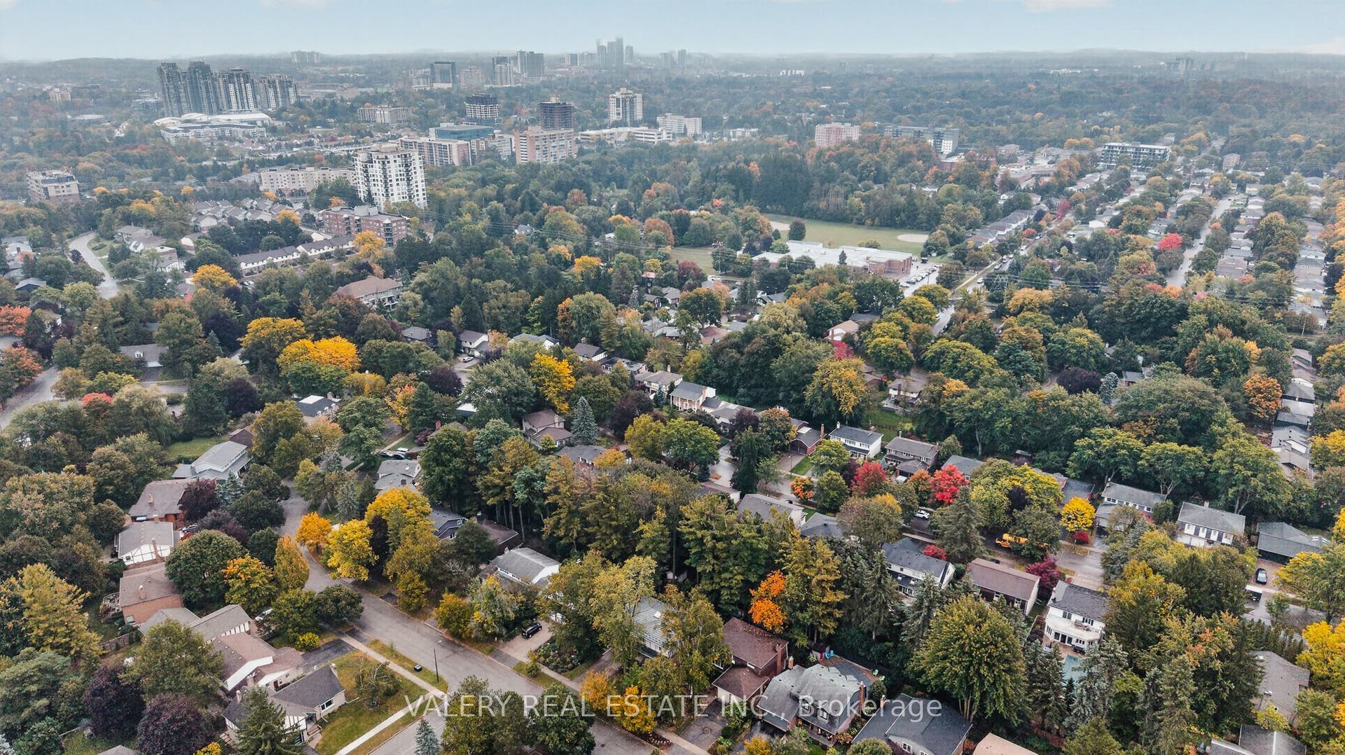 325 Coleridge Drive, Waterloo, Waterloo ON N2L 2V5 325 Coleridge Drive, Waterloo, Waterloo ON N2L 2V5