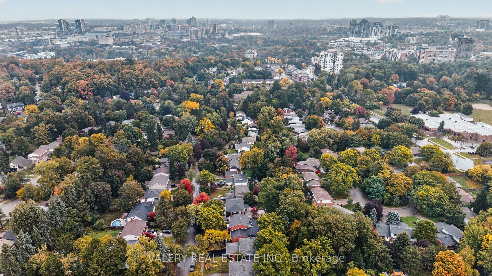 325 Coleridge Drive, Waterloo, Waterloo ON N2L 2V5 325 Coleridge Drive, Waterloo, Waterloo ON N2L 2V5