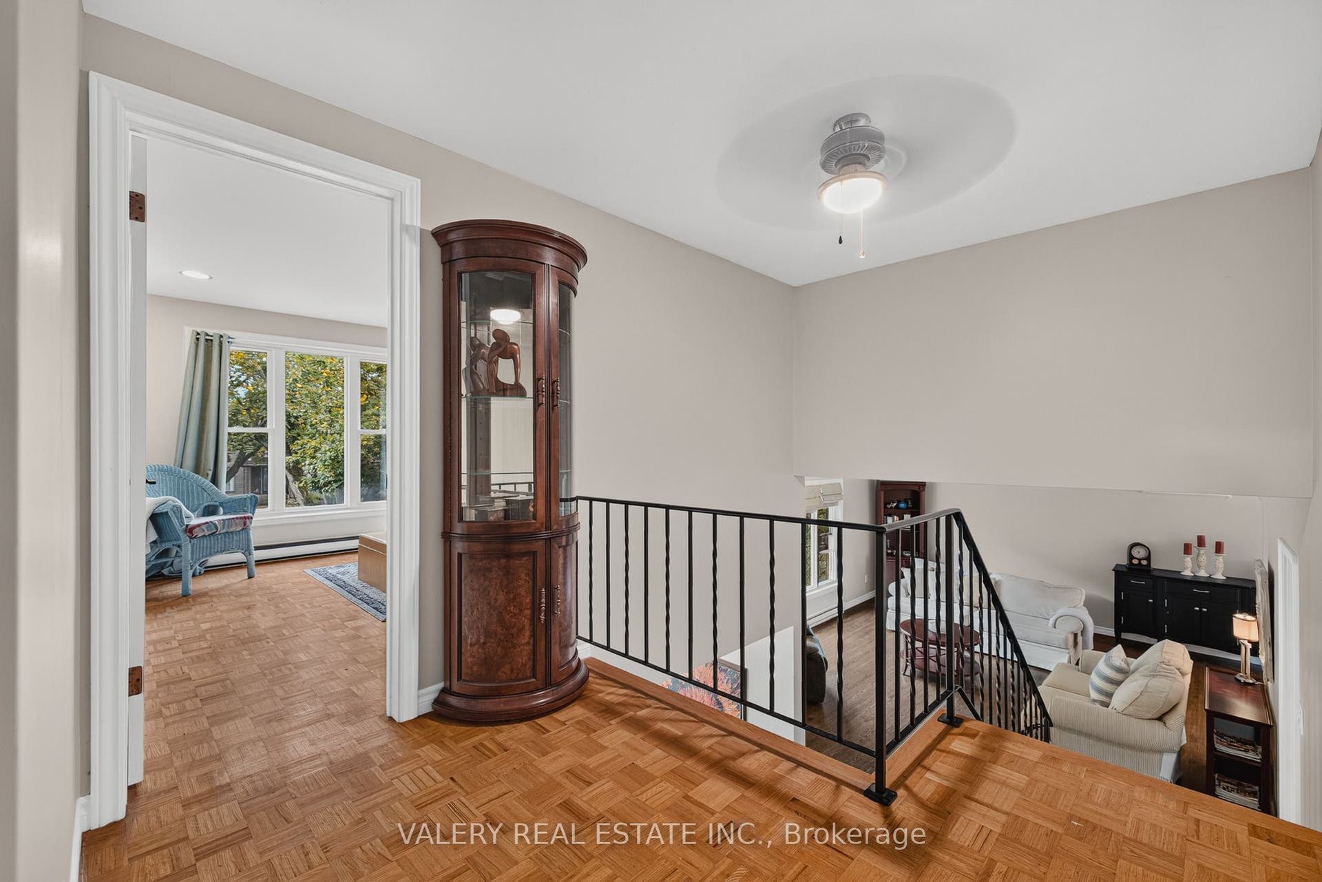 325 Coleridge Drive, Waterloo, Waterloo ON N2L 2V5 325 Coleridge Drive, Waterloo, Waterloo ON N2L 2V5