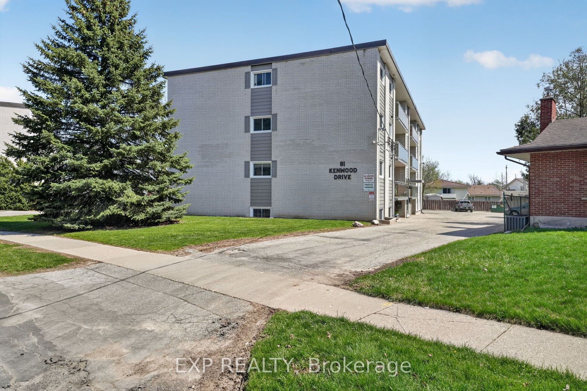 81 Kenwood Drive, Kitchener, Waterloo ON N2B 3H3 81 Kenwood Drive, Kitchener, Waterloo ON N2B 3H3