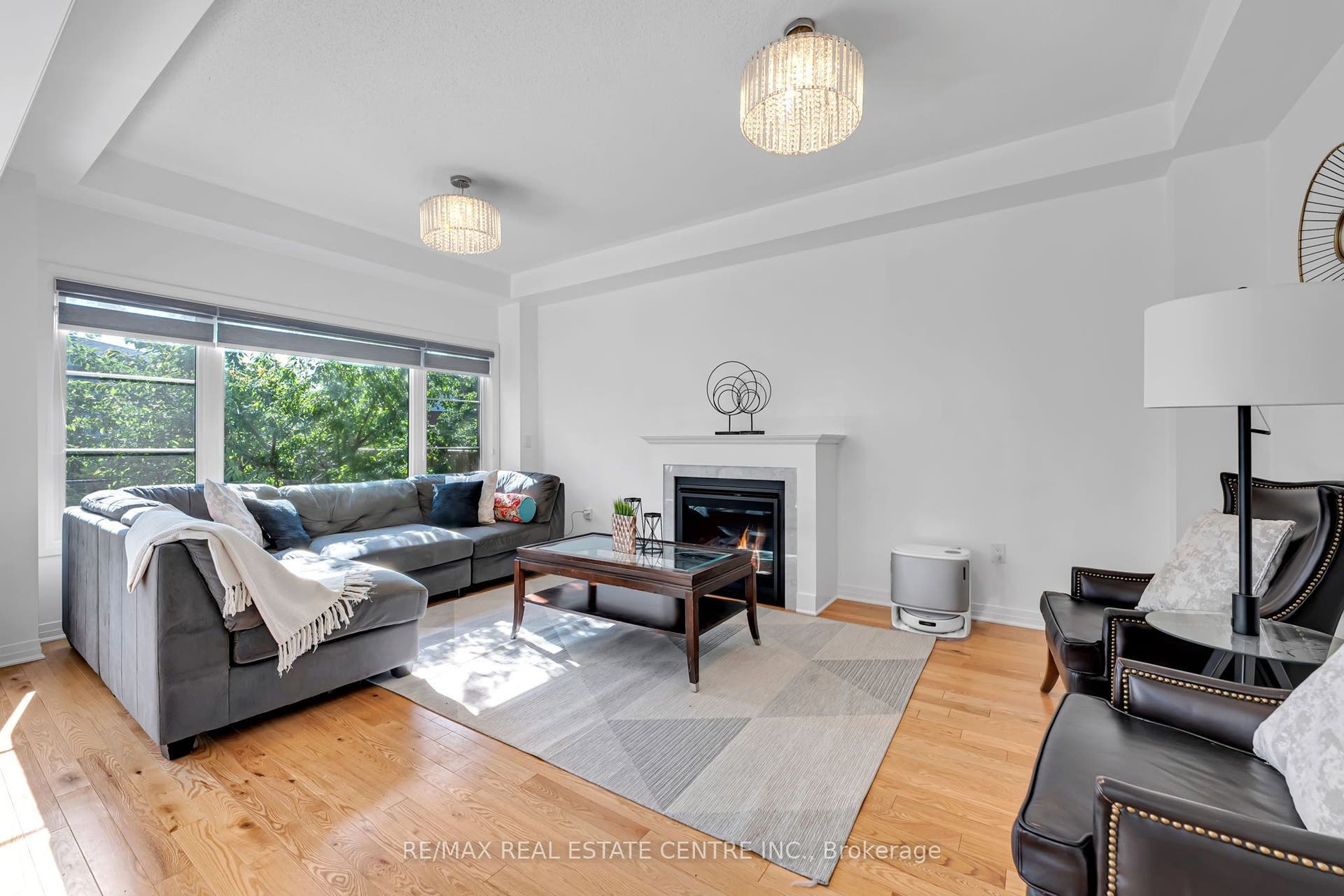 75 Slater Street, Cambridge, Waterloo ON N1R 0C4 75 Slater Street, Cambridge, Waterloo ON N1R 0C4