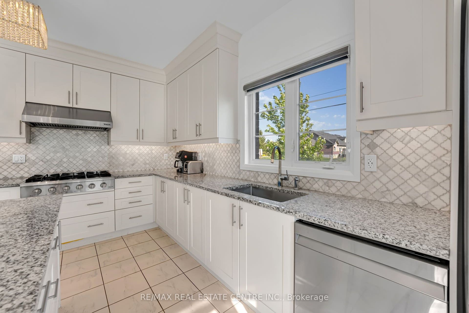 75 Slater Street, Cambridge, Waterloo ON N1R 0C4 75 Slater Street, Cambridge, Waterloo ON N1R 0C4
