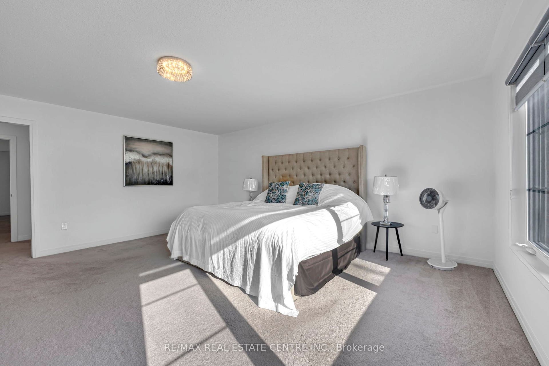75 Slater Street, Cambridge, Waterloo ON N1R 0C4 75 Slater Street, Cambridge, Waterloo ON N1R 0C4
