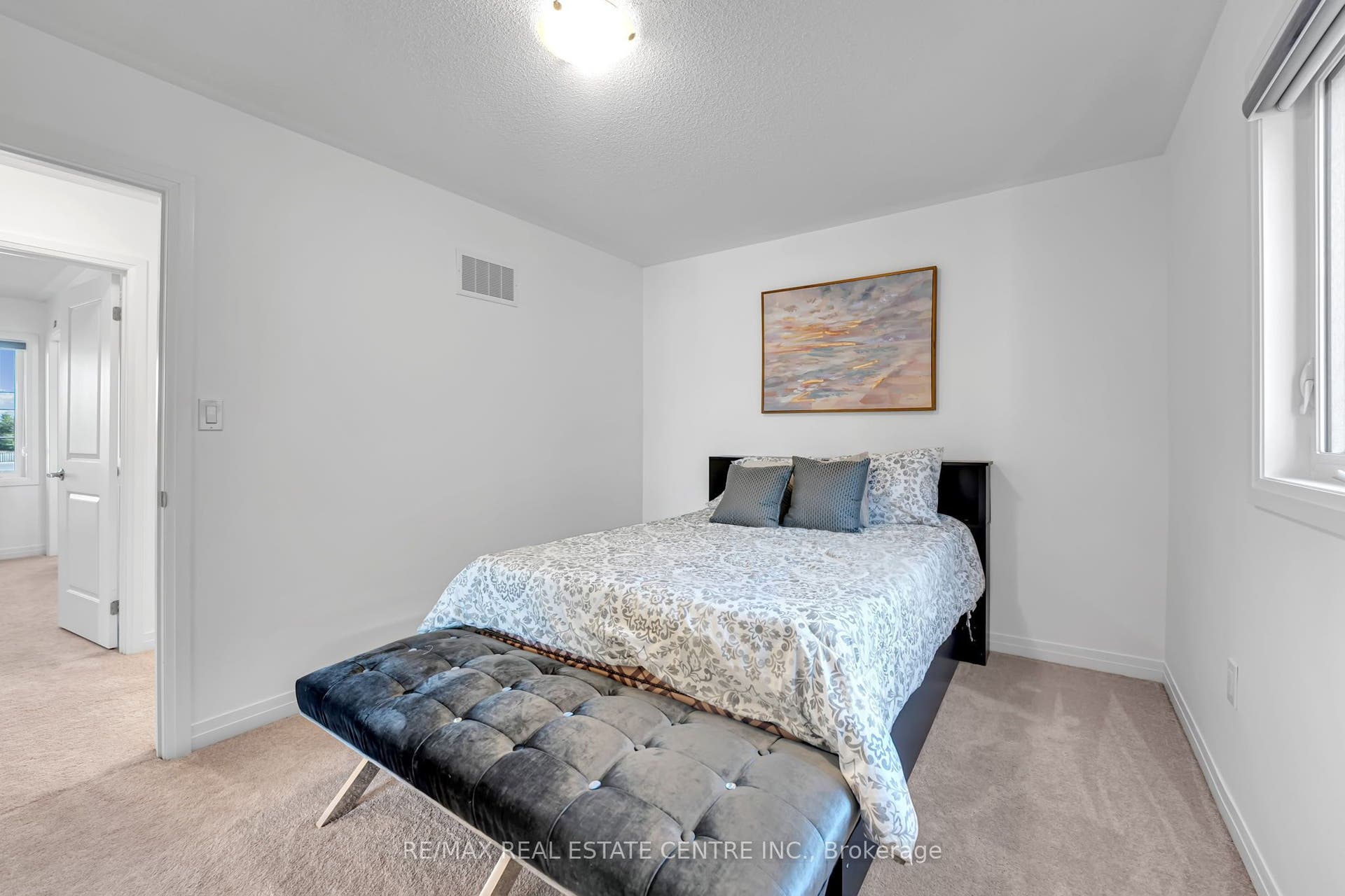 75 Slater Street, Cambridge, Waterloo ON N1R 0C4 75 Slater Street, Cambridge, Waterloo ON N1R 0C4
