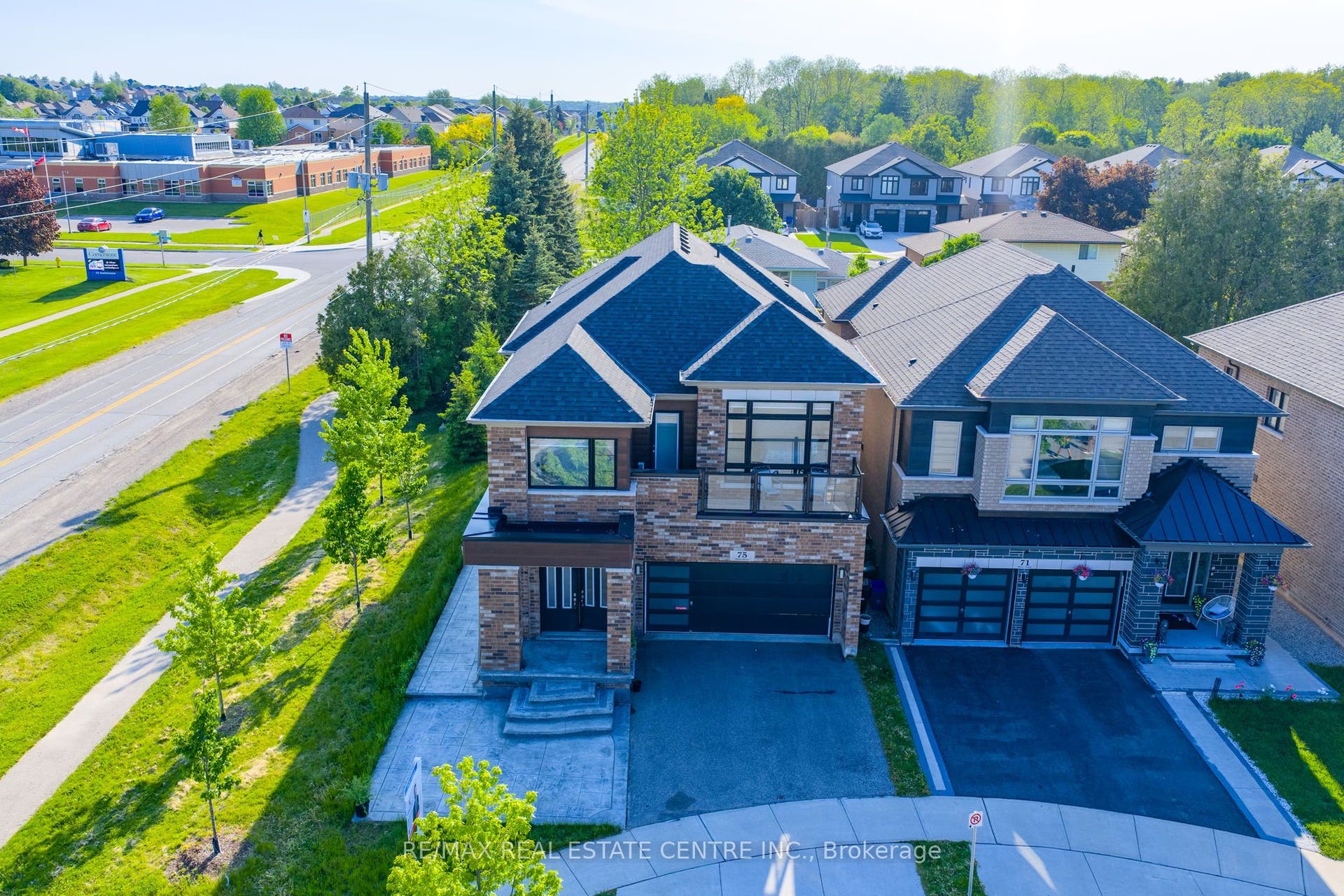 75 Slater Street, Cambridge, Waterloo ON N1R 0C4 75 Slater Street, Cambridge, Waterloo ON N1R 0C4
