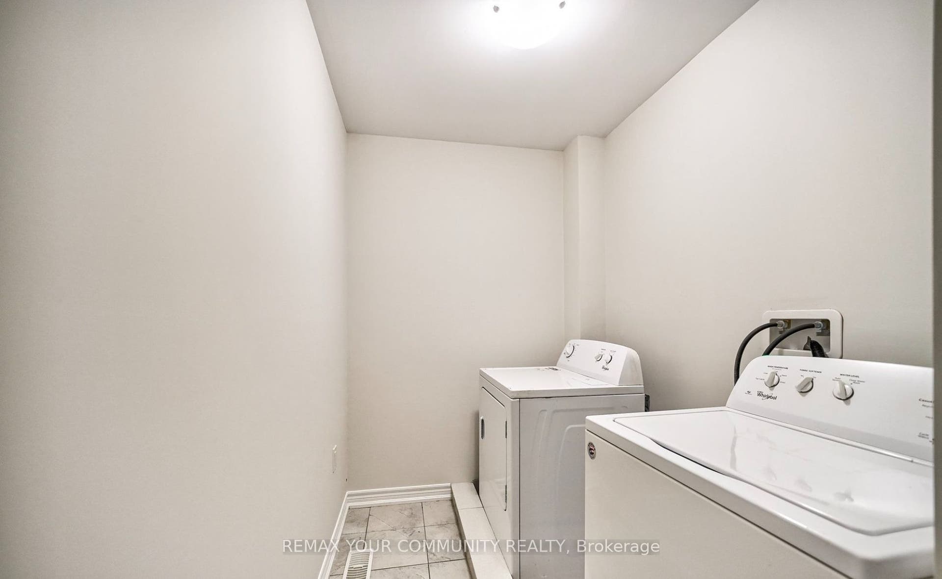 470 Linden Drive, #25, Cambridge, Waterloo ON N3H 4R6 470 Linden Drive, #25, Cambridge, Waterloo ON N3H 4R6