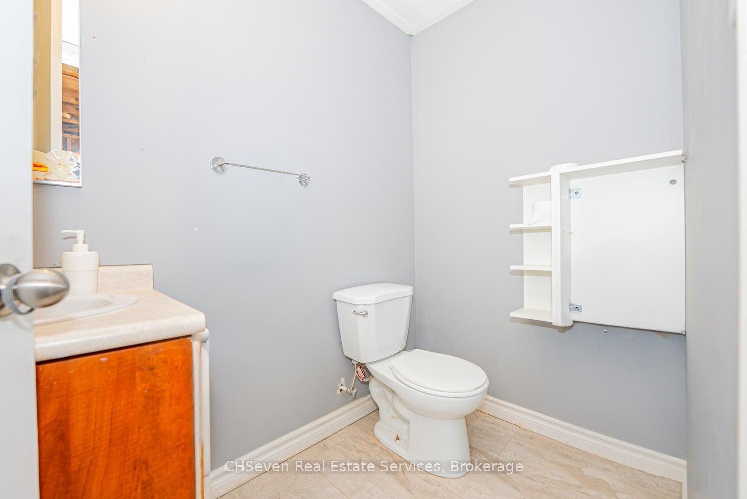 373 Thomas Slee Drive, Kitchener, Waterloo ON N2P 2X5 373 Thomas Slee Drive, Kitchener, Waterloo ON N2P 2X5