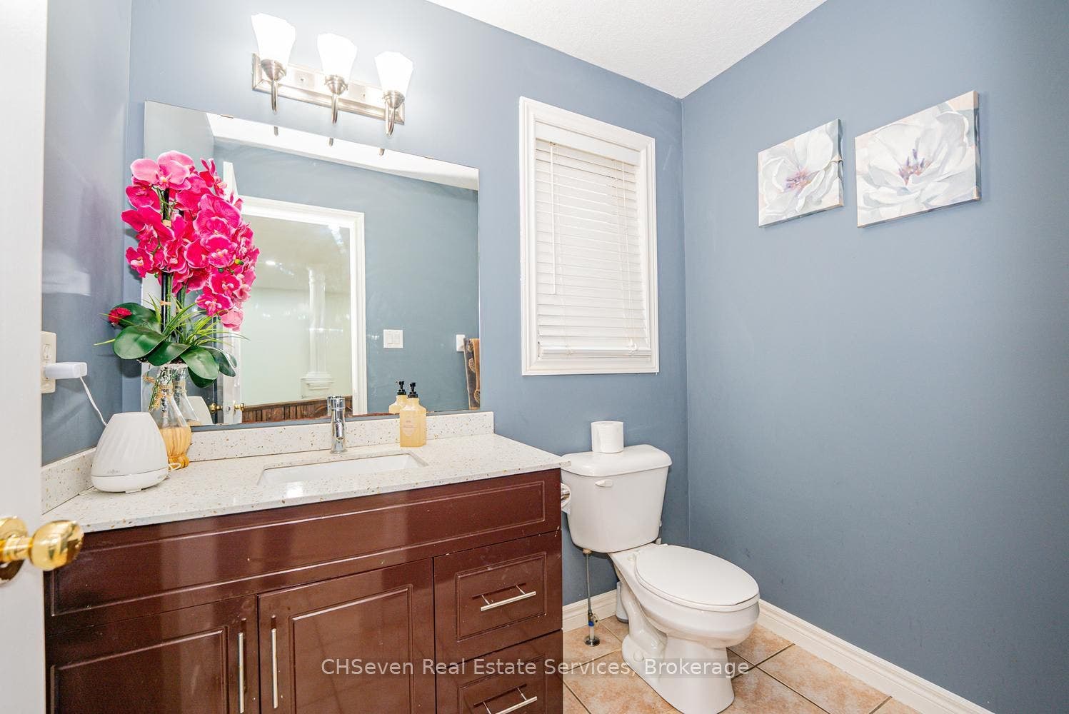 373 Thomas Slee Drive, Kitchener, Waterloo ON N2P 2X5 373 Thomas Slee Drive, Kitchener, Waterloo ON N2P 2X5