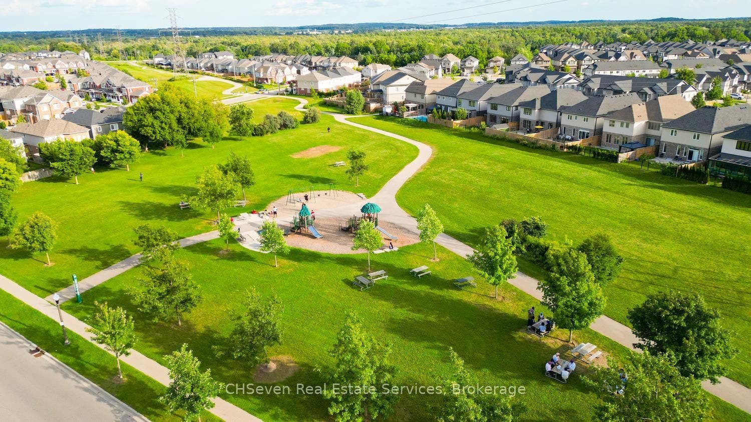 373 Thomas Slee Drive, Kitchener, Waterloo ON N2P 2X5 373 Thomas Slee Drive, Kitchener, Waterloo ON N2P 2X5