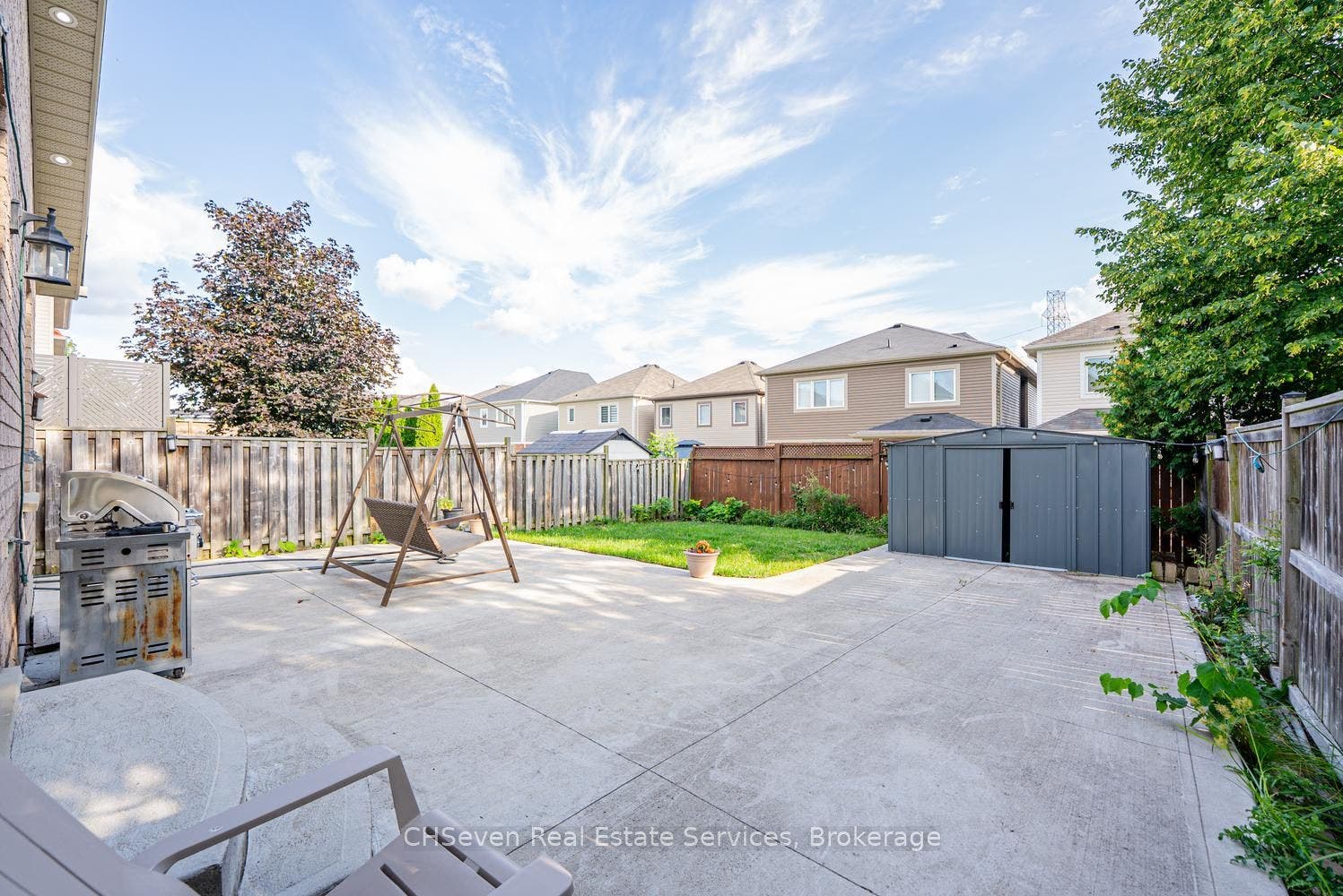 373 Thomas Slee Drive, Kitchener, Waterloo ON N2P 2X5 373 Thomas Slee Drive, Kitchener, Waterloo ON N2P 2X5