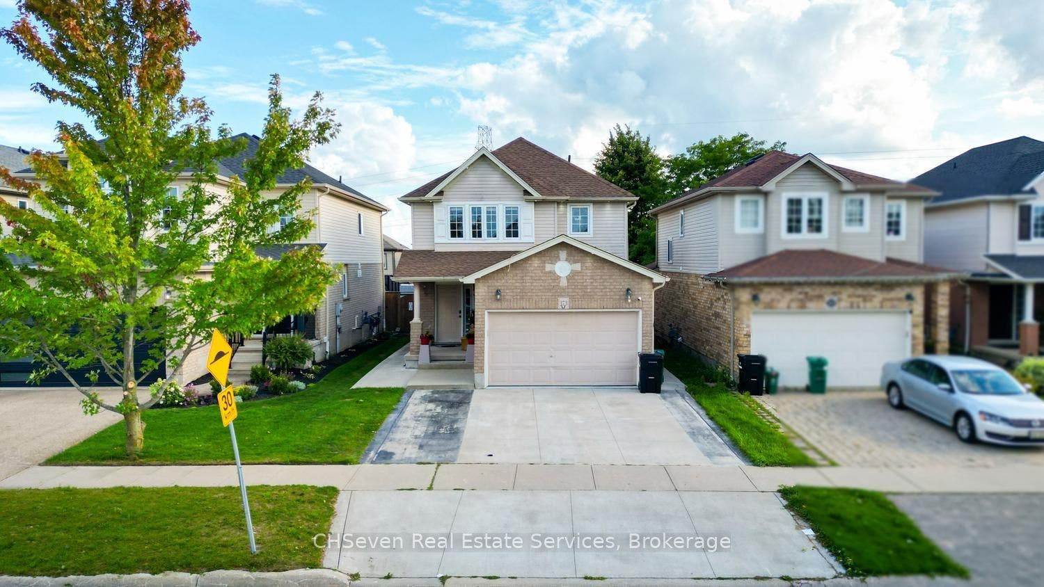 373 Thomas Slee Drive, Kitchener, Waterloo ON N2P 2X5 373 Thomas Slee Drive, Kitchener, Waterloo ON N2P 2X5