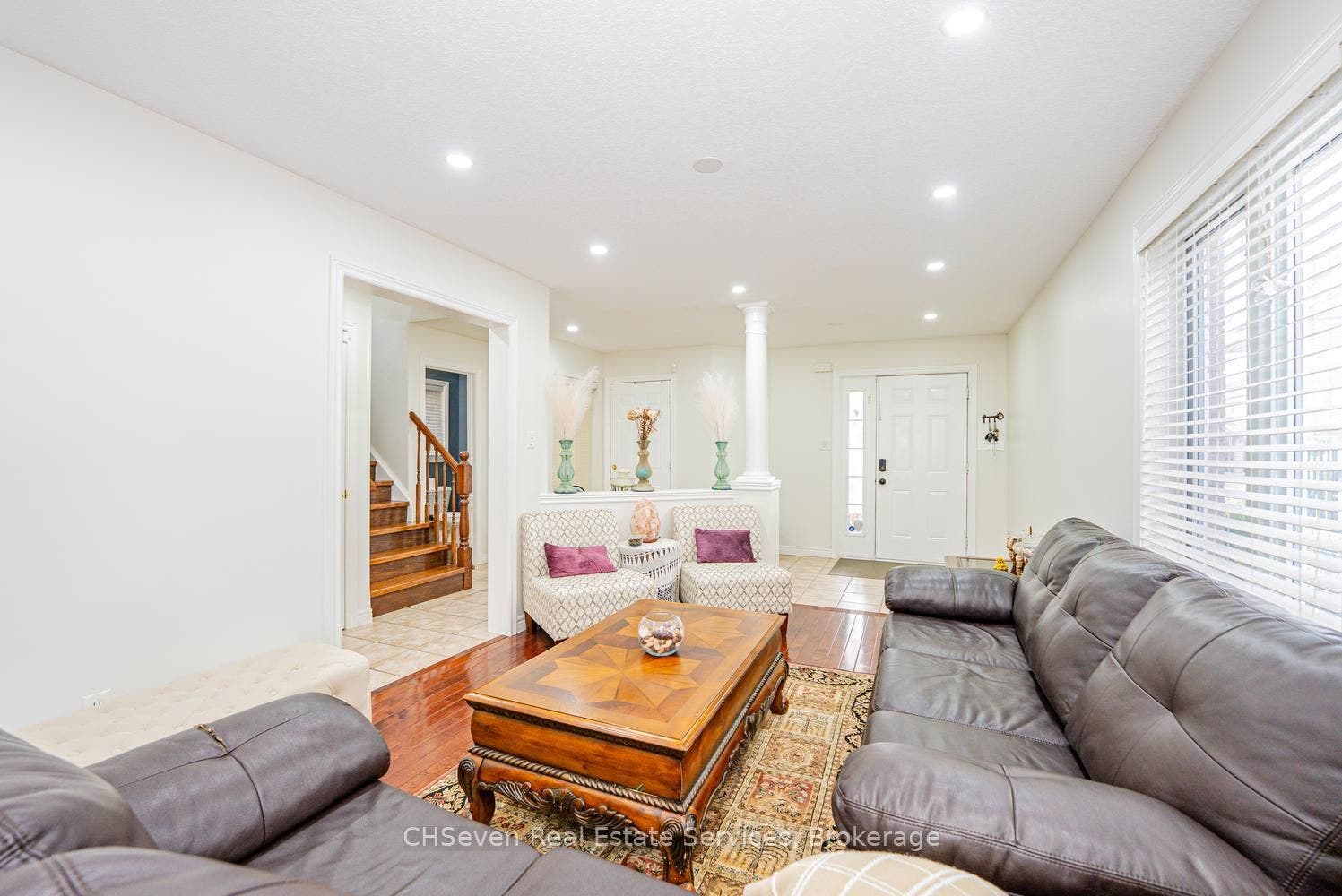 373 Thomas Slee Drive, Kitchener, Waterloo ON N2P 2X5 373 Thomas Slee Drive, Kitchener, Waterloo ON N2P 2X5