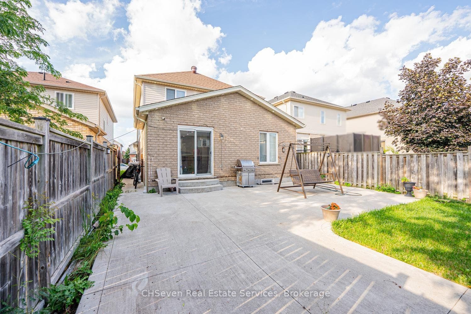 373 Thomas Slee Drive, Kitchener, Waterloo ON N2P 2X5 373 Thomas Slee Drive, Kitchener, Waterloo ON N2P 2X5