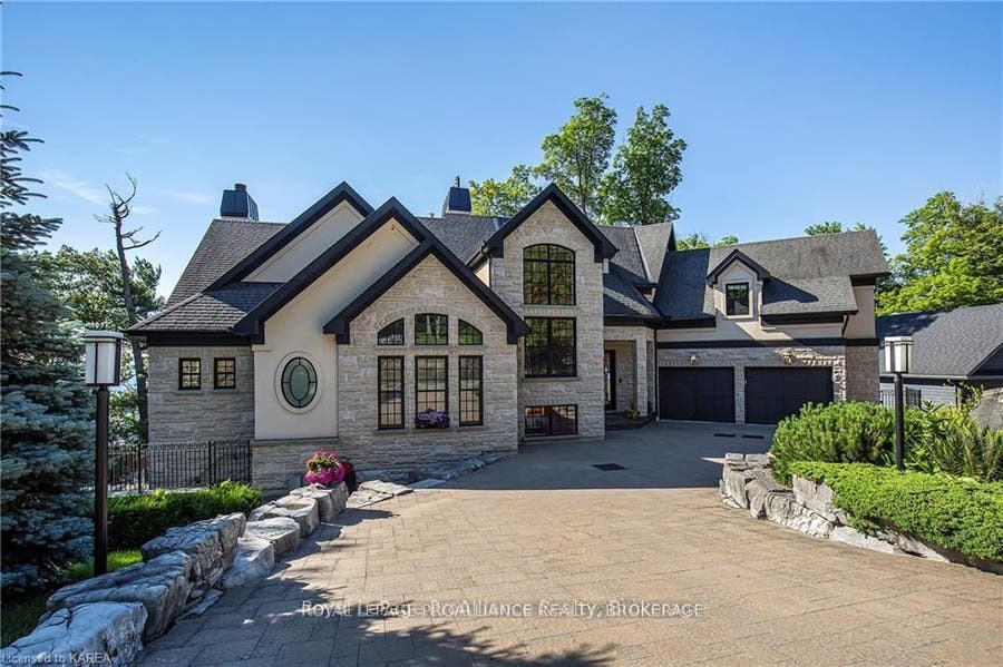 Property photo for 1618 St Lawrence Avenue, Kingston, Frontenac ON