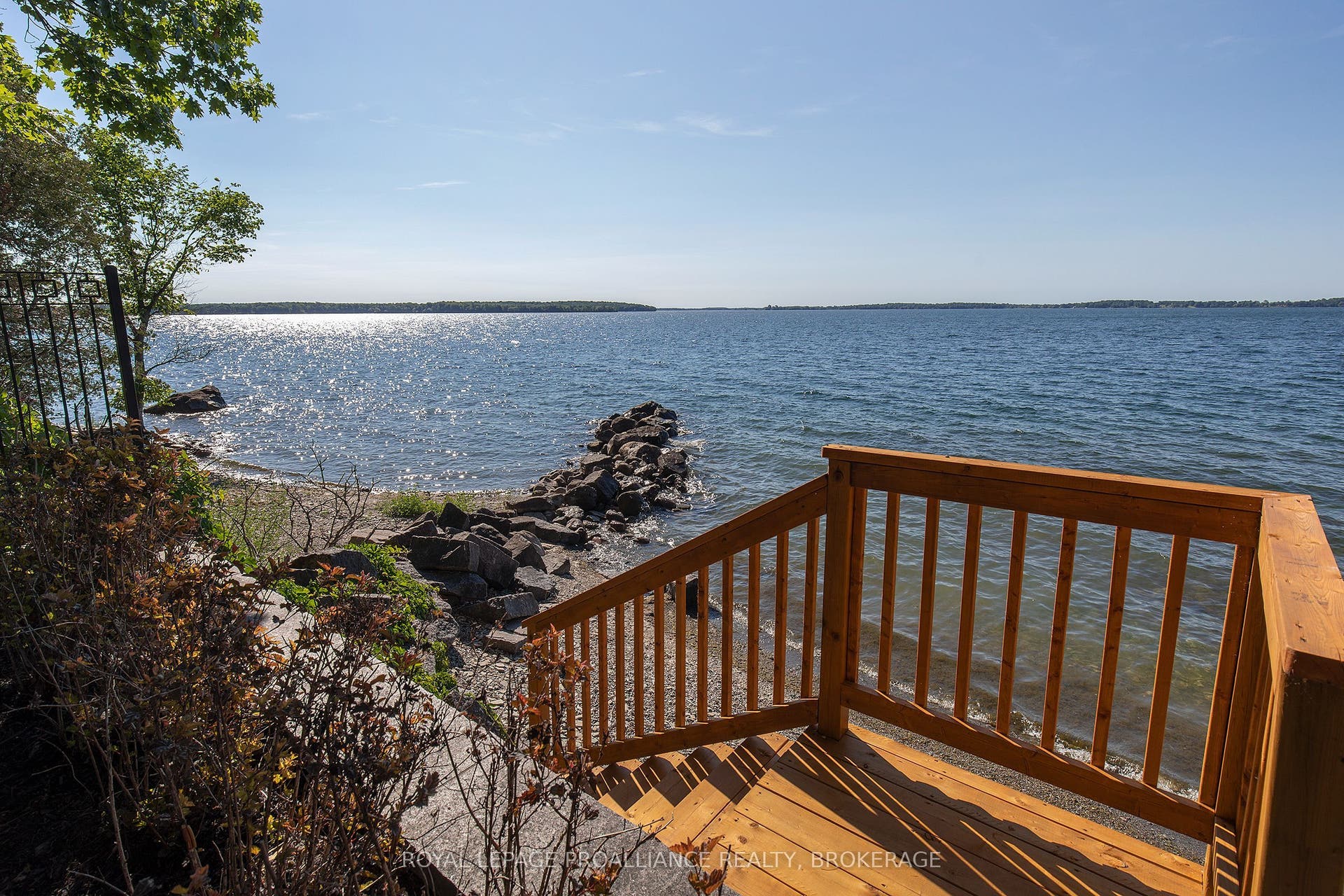 1618 St Lawrence Avenue, Kingston, Frontenac ON K7L 4V1