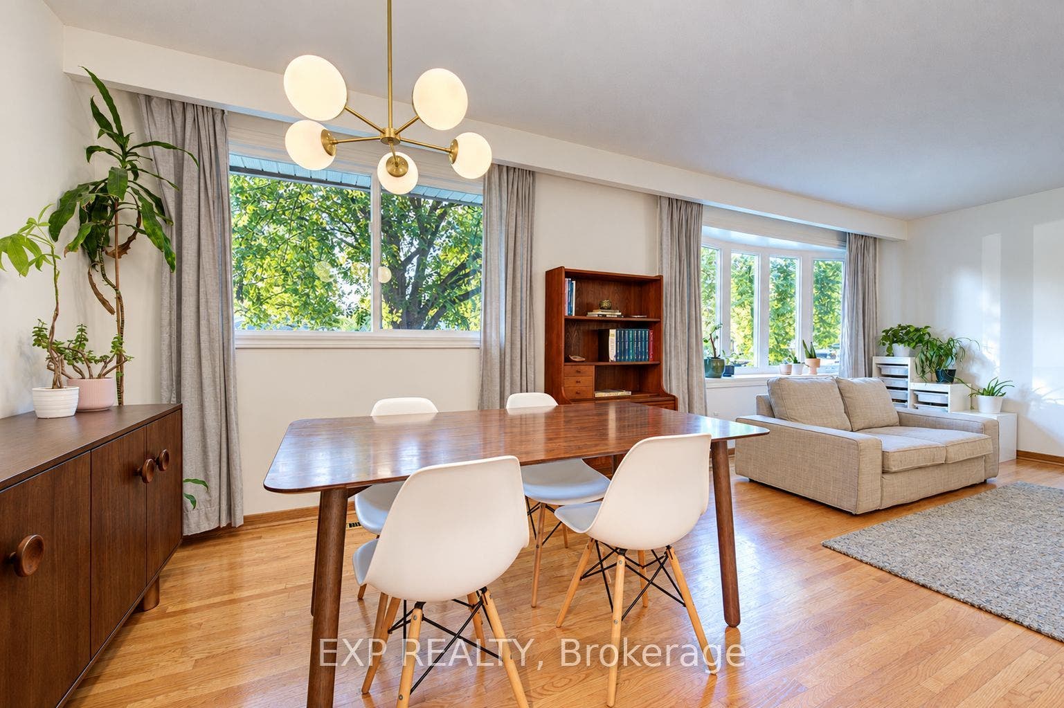115 Chopin Drive, Kitchener, Waterloo ON N2M 2G3 115 Chopin Drive, Kitchener, Waterloo ON N2M 2G3
