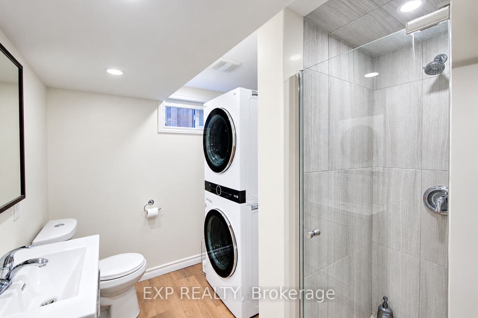 115 Chopin Drive, Kitchener, Waterloo ON N2M 2G3 115 Chopin Drive, Kitchener, Waterloo ON N2M 2G3