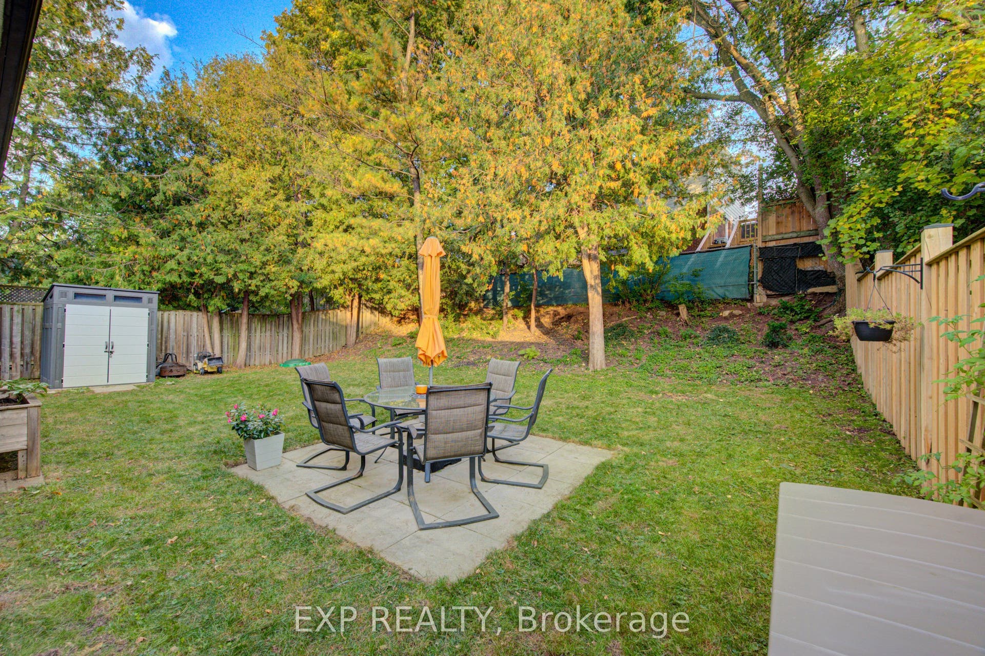 115 Chopin Drive, Kitchener, Waterloo ON N2M 2G3 115 Chopin Drive, Kitchener, Waterloo ON N2M 2G3